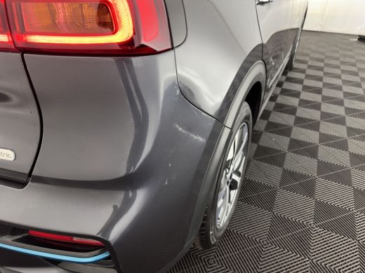 Kia e-Niro ExecutiveLine 64 kWh (3-Fase) {SOH-100%) (INCL-BTW)  Aut *HEATPUMP | LUXURY-LEATHER | FULL-LED | ... ActivLease financial lease