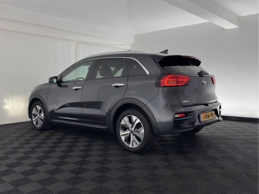 Kia e-Niro ExecutiveLine 64 kWh (3-Fase) {SOH-100%) (INCL-BTW)  Aut *HEATPUMP | LUXURY-LEATHER | FULL-LED | ... ActivLease financial lease
