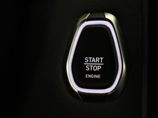 Lynk & Co 01 1.5 Plug In | Panoramadak | Infinity by Harman | Camera | Adaptive cruise | Stoelverwarming | Car... ActivLease financial lease