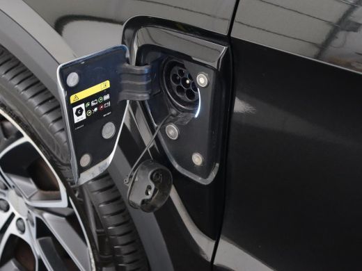 Lynk & Co 01 1.5 Plug In | Panoramadak | Infinity by Harman | Camera | Adaptive cruise | Stoelverwarming | Car... ActivLease financial lease