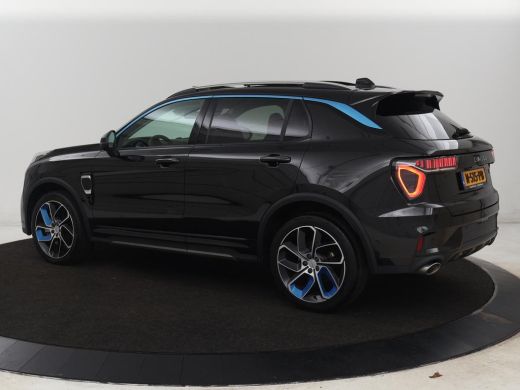 Lynk & Co 01 1.5 Plug In | Panoramadak | Infinity by Harman | Camera | Adaptive cruise | Stoelverwarming | Car... ActivLease financial lease