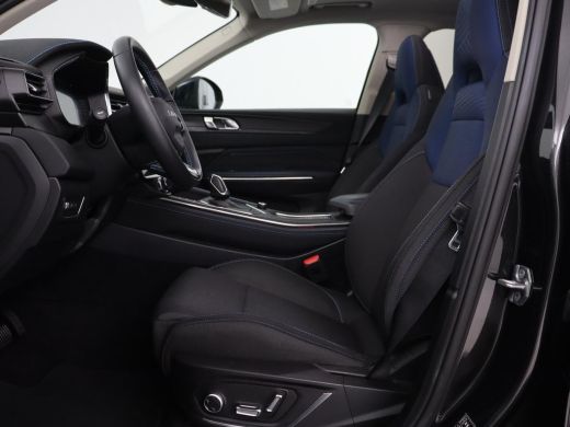 Lynk & Co 01 1.5 Plug In | Panoramadak | Infinity by Harman | Camera | Adaptive cruise | Stoelverwarming | Car... ActivLease financial lease