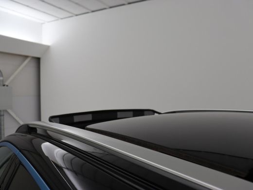 Lynk & Co 01 1.5 Plug In | Panoramadak | Infinity by Harman | Camera | Adaptive cruise | Stoelverwarming | Car... ActivLease financial lease