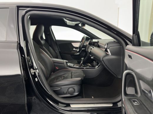Mercedes-Benz A-Klasse 160 AMG-Sportpack Business-Solution (INCL-BTW) *WIDESCREEN-DIGI-COCKPIT | FULL-LED | LEATHER-MICR... ActivLease financial lease