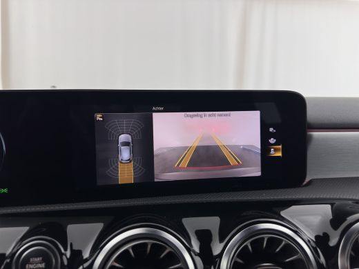 Mercedes-Benz A-Klasse 160 AMG-Sportpack Business-Solution (INCL-BTW) *WIDESCREEN-DIGI-COCKPIT | FULL-LED | LEATHER-MICR... ActivLease financial lease