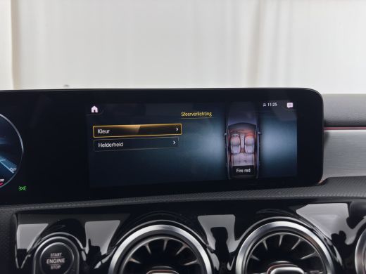 Mercedes-Benz A-Klasse 160 AMG-Sportpack Business-Solution (INCL-BTW) *WIDESCREEN-DIGI-COCKPIT | FULL-LED | LEATHER-MICR... ActivLease financial lease