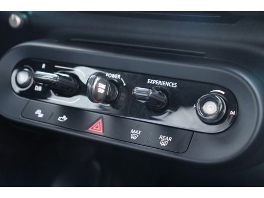 Mini 3-Deurs E / Classic / Pakket S / 17" Parallel Spoke 2-tone ActivLease financial lease