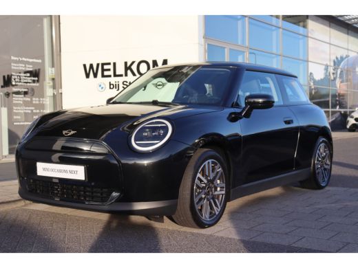 Mini 3-Deurs E / Classic / Pakket S / 17" Parallel Spoke 2-tone ActivLease financial lease