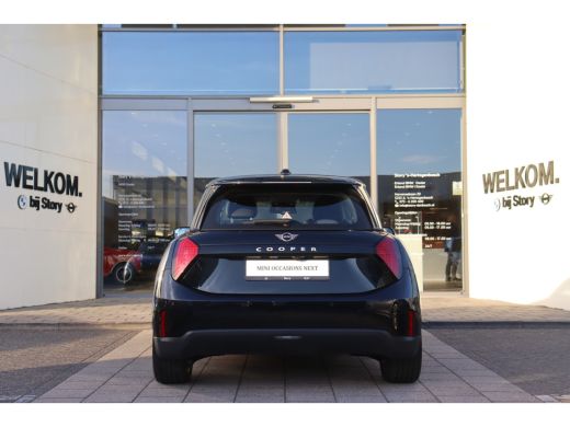 Mini 3-Deurs E / Classic / Pakket S / 17" Parallel Spoke 2-tone ActivLease financial lease