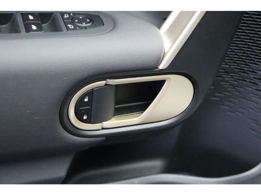 Mini Aceman SE / Essential / LED / Parking Assistant / 18" Night Flash Spoke Grey ActivLease financial lease