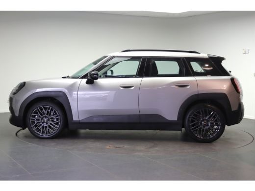 Mini Aceman SE / Essential / LED / Parking Assistant / 18" Night Flash Spoke Grey ActivLease financial lease