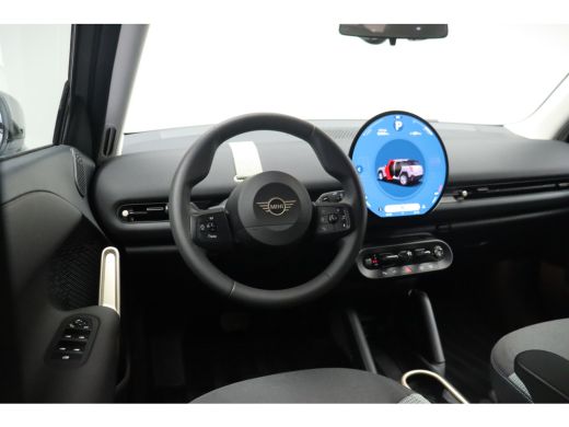 Mini Aceman SE / Essential / LED / Parking Assistant / 18" Night Flash Spoke Grey ActivLease financial lease