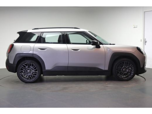 Mini Aceman SE / Essential / LED / Parking Assistant / 18" Night Flash Spoke Grey ActivLease financial lease