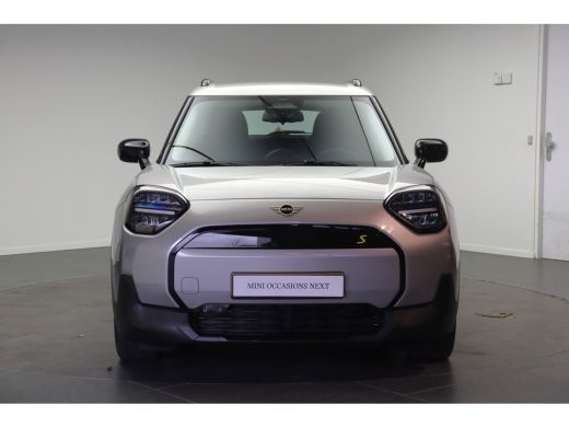 Mini Aceman SE / Essential / LED / Parking Assistant / 18" Night Flash Spoke Grey ActivLease financial lease