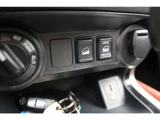 Nissan Navara 2.3 dCi 190pk New N-Guard Automaat 4x4 3.500kg Trekhaak ActivLease financial lease