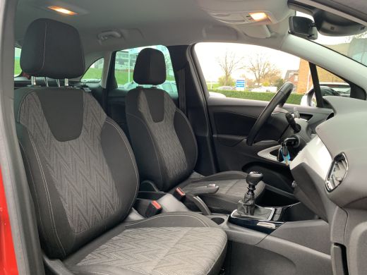 Opel Crossland X 1.2 Turbo Edition 2020 Airco | Cruise Control | Bluetooth | LED | LMV 16" | Trekhaak | Leuke auto! | ActivLease financial lease