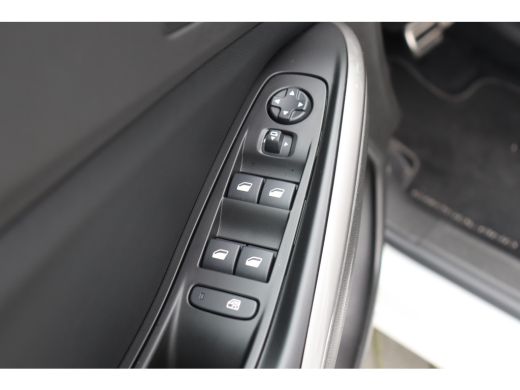 Opel Grandland 1.6 TURBO PLUG-IN HYBRID 300PK 4X4 GSE / NAVI / LEDER / CLIMA / LED / PDC / 20" LMV / CAMERA / AF... ActivLease financial lease