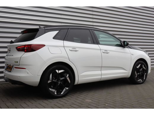 Opel Grandland 1.6 TURBO PLUG-IN HYBRID 300PK 4X4 GSE / NAVI / LEDER / CLIMA / LED / PDC / 20" LMV / CAMERA / AF... ActivLease financial lease