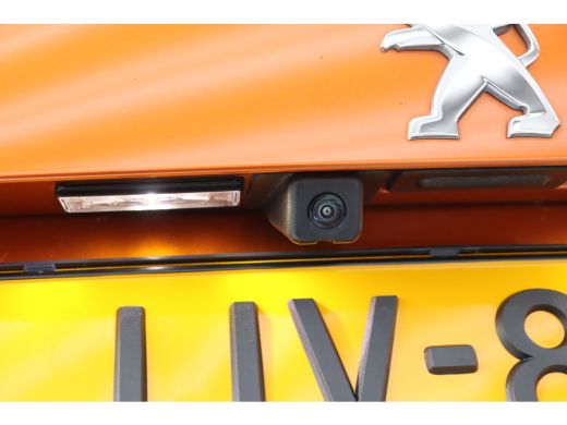 Peugeot 2008 1.2 PURETECH 130PK ALLURE PACK AUTOMAAT / NAVI / LEDER / CLIMA / LED / PDC / 17" LMV / CAMERA / K... ActivLease financial lease
