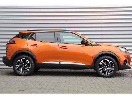 Peugeot 2008 1.2 PURETECH 130PK ALLURE PACK AUTOMAAT / NAVI / LEDER / CLIMA / LED / PDC / 17" LMV / CAMERA / K... ActivLease financial lease