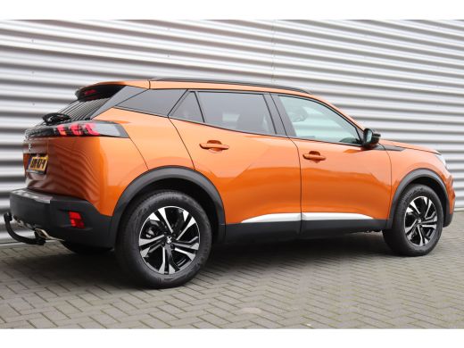 Peugeot 2008 1.2 PURETECH 130PK ALLURE PACK AUTOMAAT / NAVI / LEDER / CLIMA / LED / PDC / 17" LMV / CAMERA / K... ActivLease financial lease