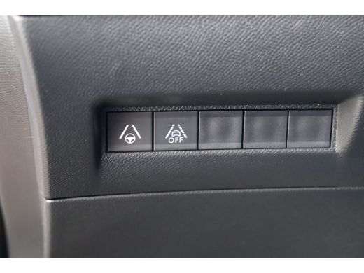 Peugeot 2008 1.2 PURETECH 155PK GT PACK AUTOMAAT / NAVI / LEDER / CLIMA / PDC / 18" LMV / CAMERA / ALCANTARA /... ActivLease financial lease