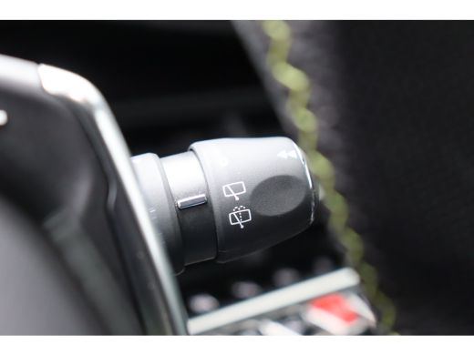 Peugeot 2008 1.2 PURETECH 155PK GT PACK AUTOMAAT / NAVI / LEDER / CLIMA / PDC / 18" LMV / CAMERA / ALCANTARA /... ActivLease financial lease