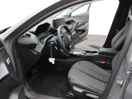Peugeot 208 Hybrid 100 e-DCS6 Allure | Apple Carplay/Android Auto|telefoonintegratie premium | Armsteun voor ... ActivLease financial lease
