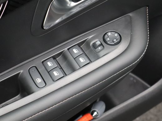 Peugeot 208 Hybrid 100 e-DCS6 Allure | Apple Carplay/Android Auto|telefoonintegratie premium | Armsteun voor ... ActivLease financial lease