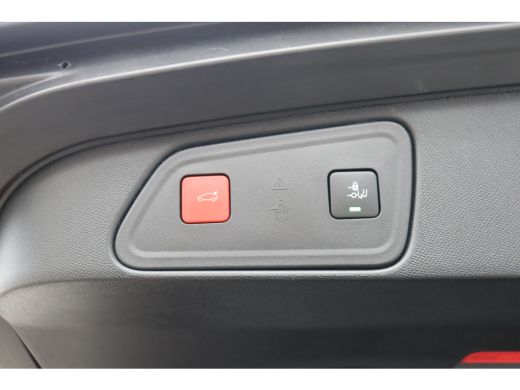 Peugeot 3008 1.2 PURETECH 130PK GT PACK AUTOMAAT / NAVI / LEDER / CLIMA / PDC / 19" LMV / CAMERA / BLACK PACK ... ActivLease financial lease