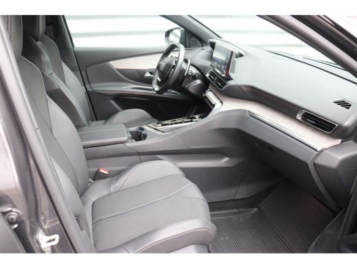 Peugeot 3008 1.2 PURETECH 130PK GT PACK AUTOMAAT / NAVI / LEDER / CLIMA / PDC / 19" LMV / CAMERA / BLACK PACK ... ActivLease financial lease