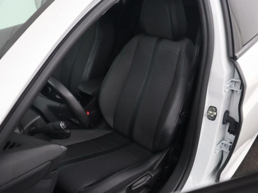 Peugeot e-208 EV Allure 50 kWh | Camera | Carplay | Half leder | Keyless | Navigatie | Full LED | Parkeerhulp |... ActivLease financial lease