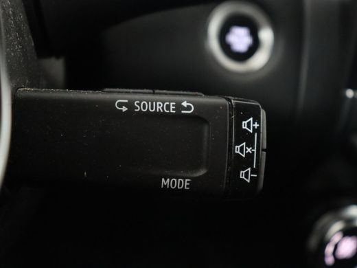 Renault Captur 1.0 TCe Edition One | Trekhaak | 360 Camera | Carplay | Keyless | Navigatie | Half leder | Park A... ActivLease financial lease