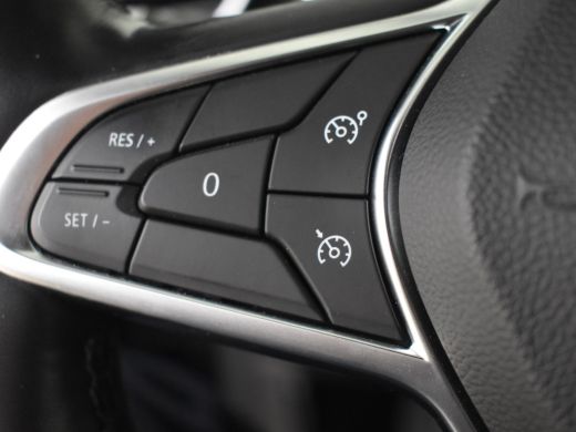 Renault Clio 1.0 TCe Initiale Paris 90pk | Lederen bekleding | Dodehoekdetectie | Bose audio | Navigatie | Key... ActivLease financial lease