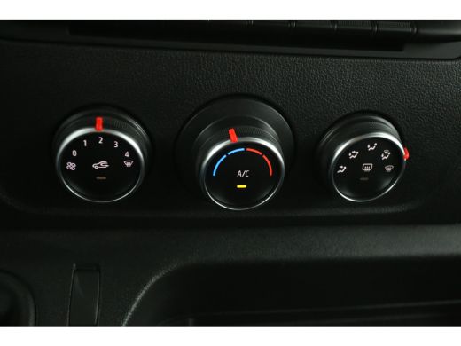 Renault Master T35 2.3 dCi 7-Zits L2H2 | DC | Airco | Camera | Carplay | Parkeersens. | Elektrpakket ActivLease financial lease