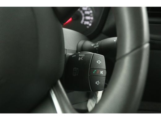 Renault Master T35 2.3 dCi 7-Zits L2H2 | DC | Airco | Camera | Carplay | Parkeersens. | Elektrpakket ActivLease financial lease