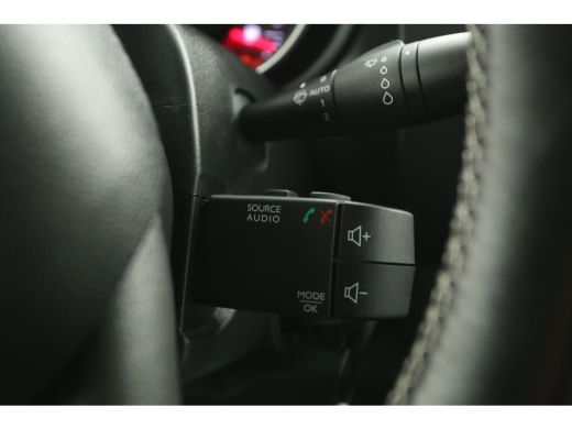 Renault Trafic 2.0 dCi T29 L2H1 | 146PK | Automaat | DC | Airco | Camera | Cruise | Navi | Trekh. | Parkeersens. ActivLease financial lease