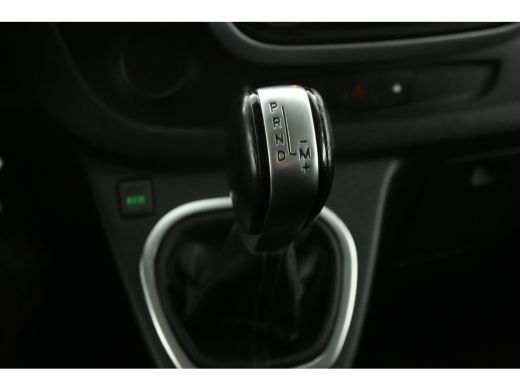 Renault Trafic 2.0 dCi T29 L2H1 | 146PK | Automaat | DC | Airco | Camera | Cruise | Navi | Trekh. | Parkeersens. ActivLease financial lease