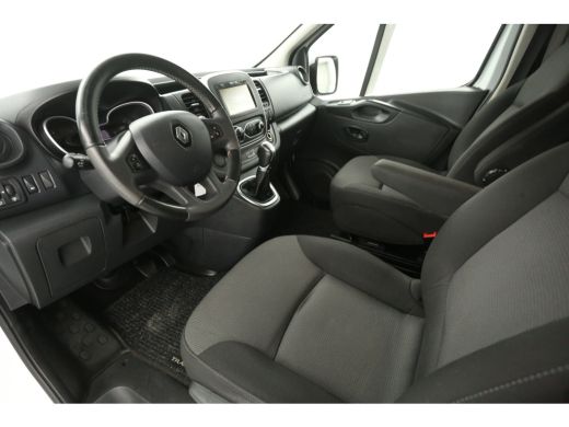 Renault Trafic 2.0 dCi T29 L2H1 | 146PK | Automaat | DC | Airco | Camera | Cruise | Navi | Trekh. | Parkeersens. ActivLease financial lease