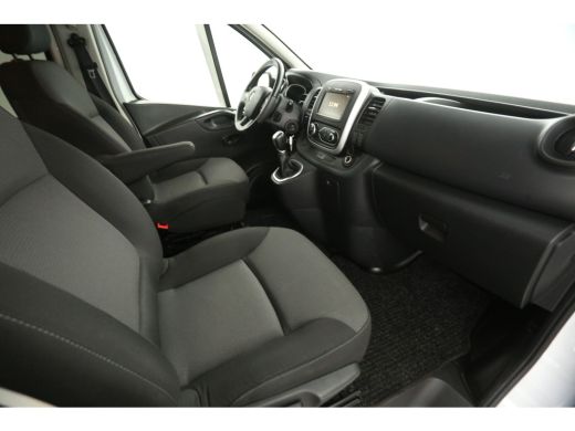 Renault Trafic 2.0 dCi T29 L2H1 | 146PK | Automaat | DC | Airco | Camera | Cruise | Navi | Trekh. | Parkeersens. ActivLease financial lease