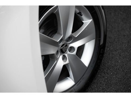 Skoda Kamiq 1.0 TSI Ambition | Airco | Apple Carplay/Android Auto|telefoonintegratie premium | Cruise control ActivLease financial lease