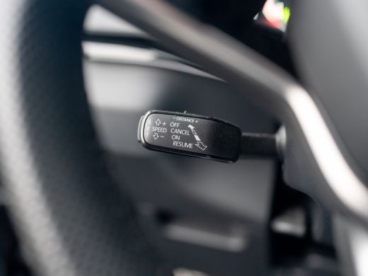 Skoda Karoq 1.5 TSI ACT Sportline Business | Camera | 19'' | Adapt. Cr. | Elk. A-klep | Keyless | Stoel & Stu... ActivLease financial lease