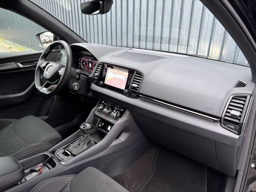 Skoda Karoq 1.5 TSI ACT Sportline Business | Camera | 19'' | Adapt. Cr. | Elk. A-klep | Keyless | Stoel & Stu... ActivLease financial lease