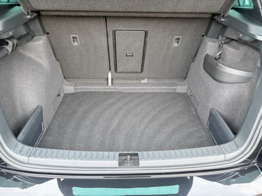 Skoda Karoq 1.5 TSI ACT Sportline Business | Camera | 19'' | Adapt. Cr. | Elk. A-klep | Keyless | Stoel & Stu... ActivLease financial lease