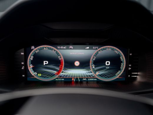 Skoda Karoq 1.5 TSI ACT Sportline Business | Camera | 19'' | Adapt. Cr. | Elk. A-klep | Keyless | Stoel & Stu... ActivLease financial lease