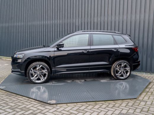 Skoda Karoq 1.5 TSI ACT Sportline Business | Camera | 19'' | Adapt. Cr. | Elk. A-klep | Keyless | Stoel & Stu... ActivLease financial lease