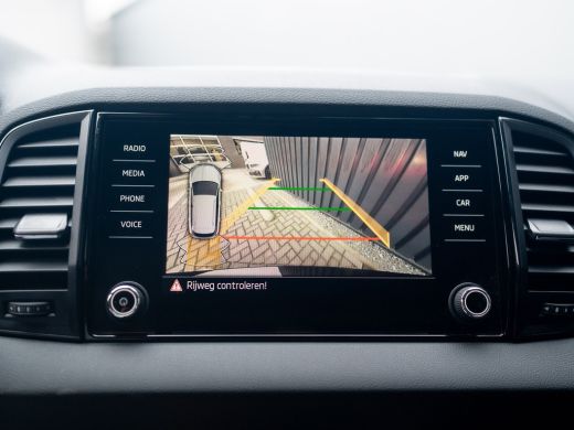 Skoda Karoq 1.5 TSI ACT Sportline Business | Camera | 19'' | Adapt. Cr. | Elk. A-klep | Keyless | Stoel & Stu... ActivLease financial lease