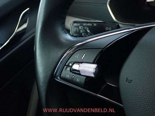 Skoda Octavia Combi Business Edition Plus CARPLAY/NAVIGATIE/KEYLESS ActivLease financial lease