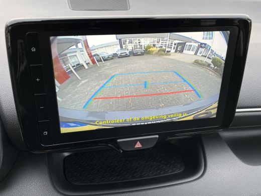 Toyota Yaris 1.5 Hybrid 115 Dynamic | Stoel- + stuurverwarming | Parkeersensoren | Carplay | Licht metalen vel... ActivLease financial lease