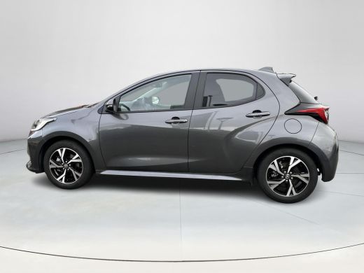 Toyota Yaris 1.5 Hybrid 115 Dynamic | Stoel- + stuurverwarming | Parkeersensoren | Carplay | Licht metalen vel... ActivLease financial lease